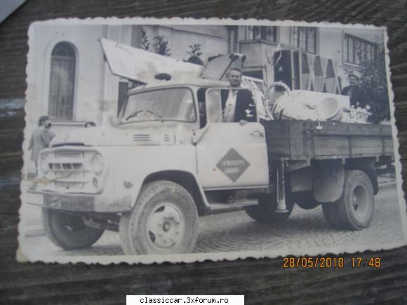 Amintiri... - tot el pe usa scria "transport uzinei" - File de istorie