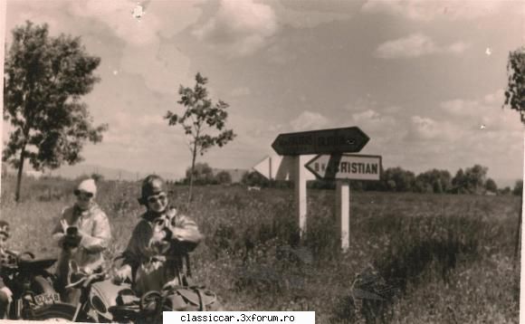 Amintiri... - si celalalt MZ -B . probabil intr-o exursie - File de istorie