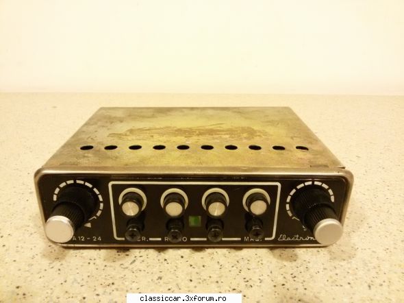 Amplificator auto rom�nesc foarte rar - caprigt - Vanzari  piese si accesorii