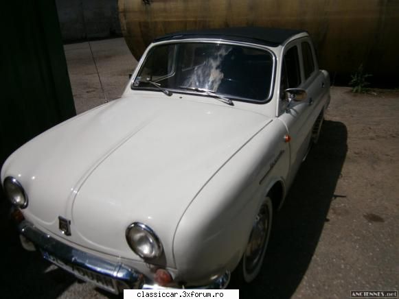 Anunturi internationale de pe net - Renault Dauphine semidecapotabil - Anunturi vazute pe net