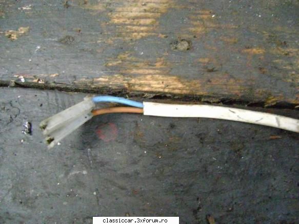 Aprindere electronica?? - Pe cealalta parte doua iesiri Ati mai avut de-a - Coltul Tehnic