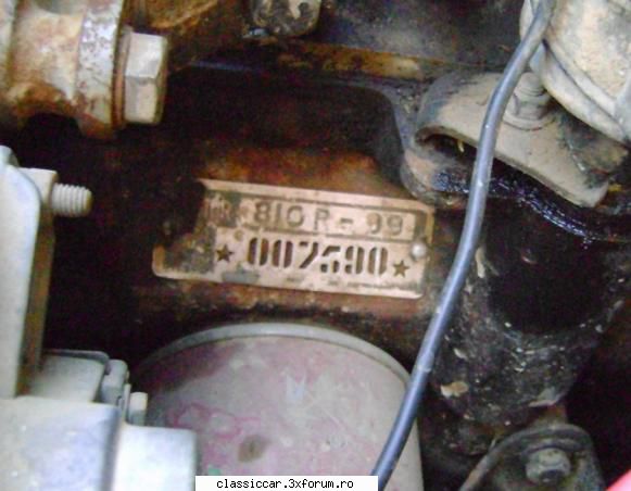 Aro - Interesant placuta de pe motor 810 R 99. Prima - Prezentare masini
