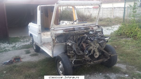 Aro 10.1 din 1981 - In zona parbrizului cred ca am ajuns "cam la - Reconditionari si Restaurari