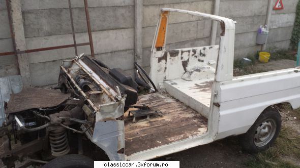 Aro 10.1 din 1981 - Astazi am reusit sa dau si rama parbrizului jos - Reconditionari si Restaurari