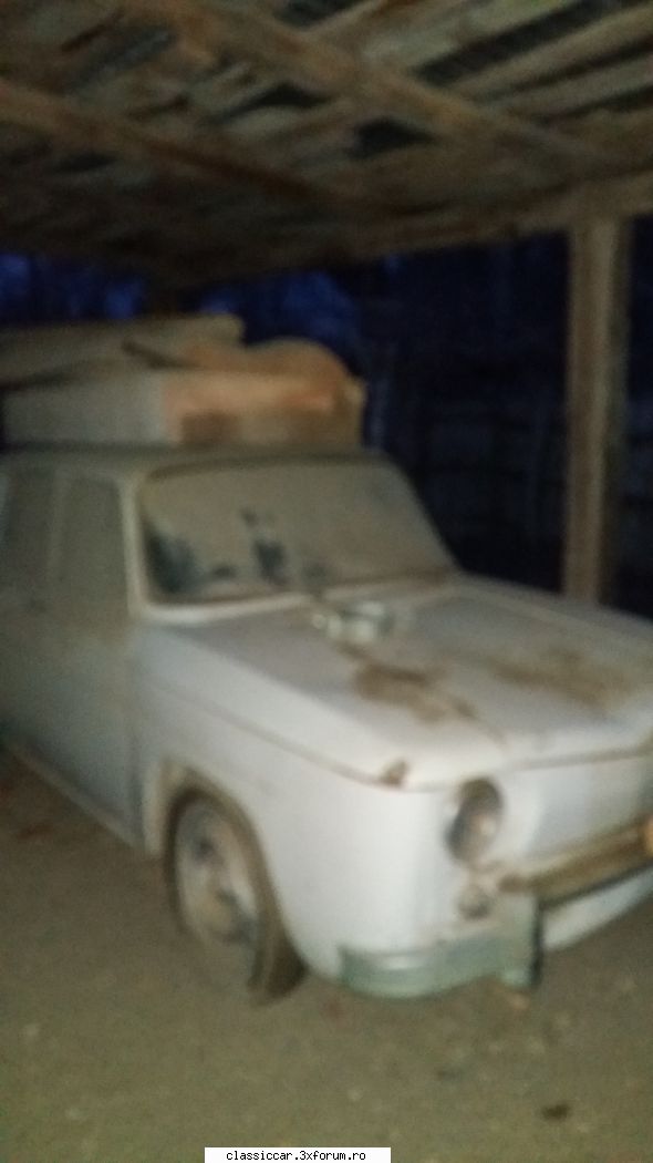Aro 244 si Dacia 1100 - paraipan - Vanzari auto-moto clasice de catre intermediari