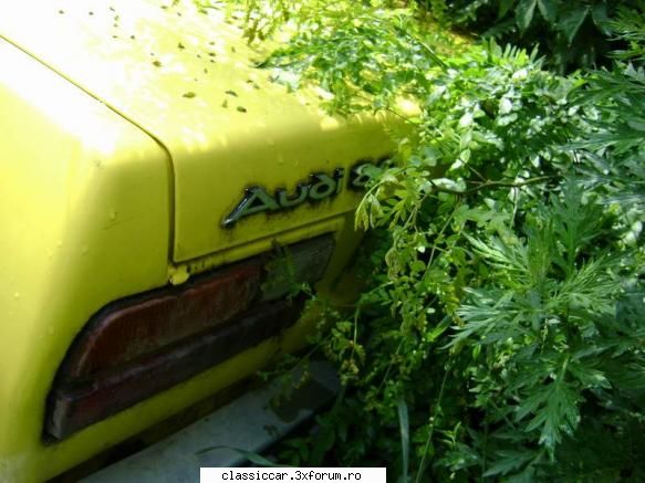 Audi 80 GL, din prima serie - Primul model cu stopuri mici cu rama metalica - Am vazut prin Cluj-Napoca