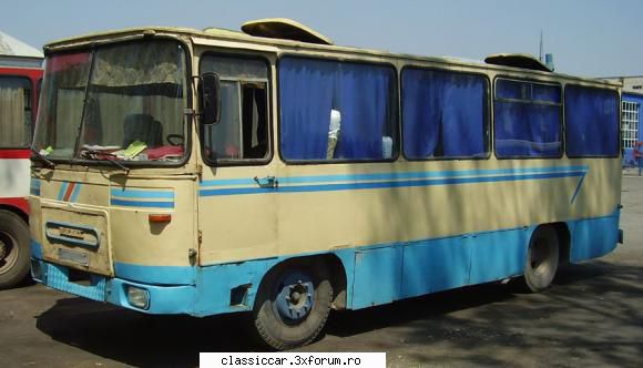 Autobuz DAC - Cu un autobuz absolut identic (inclusiv culoarea - File de istorie