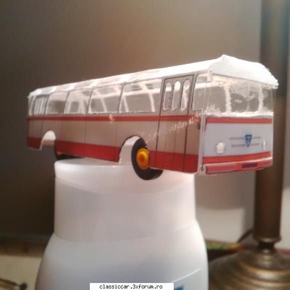 Autobuz TV 2U 1/87 - Si una frontala, caroseria nu e inca lipita de - Modelism si machetute