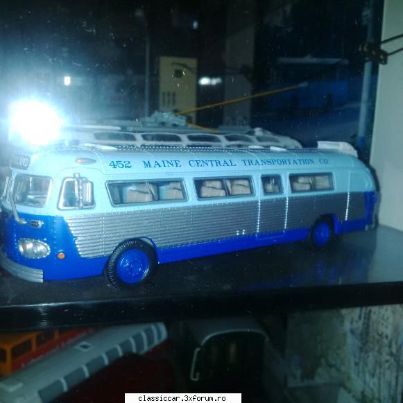 Autobuz TV 2U 1/87 - Multumesc de observatii, la urmatoarea macheta - Modelism si machetute