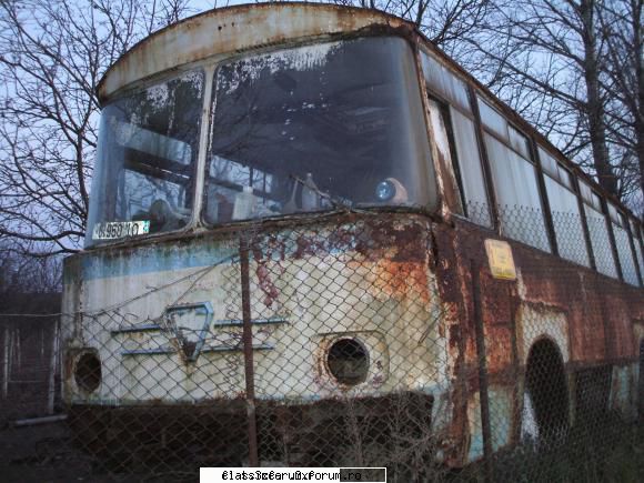 Autobuze TV, langa Craiova si langa Nasaud - Asta este al doilea - Vanatoarea de epave