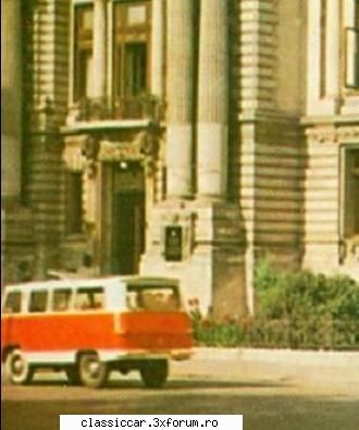 Autoutilitarele TV - O poza bunicica du un 4 vazut din spate - File de istorie
