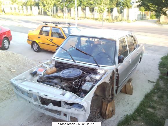 BMW E-12, UN ALT "RECHIN" in BUCURESTI - Poze cu restaurarea - Prezentare masini