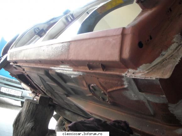 BMW E12, 520/6 din 1979 - inca inclinata pe partea stanga - Prezentare masini