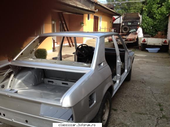 BMW E12, 520/6 din 1979 - Pyrex - Prezentare masini