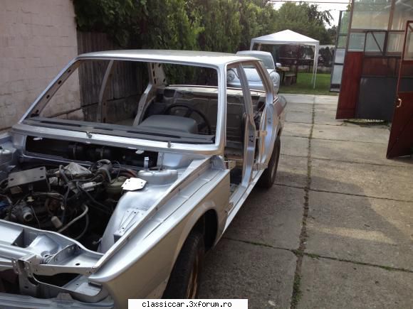 BMW E12, 520/6 din 1979 - Pyrex - Prezentare masini