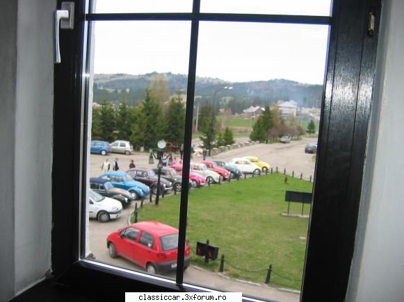 Baimareni broscari. - Ati vazut ce rusinos este colegul nostru?Nici nu - Arhiva evenimente 2011
