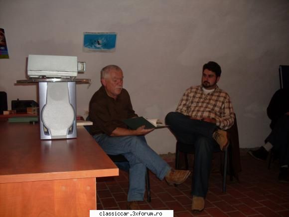 Baimareni broscari. - Cine prezintă,fost absolvent al arhitecturii - Arhiva evenimente 2011