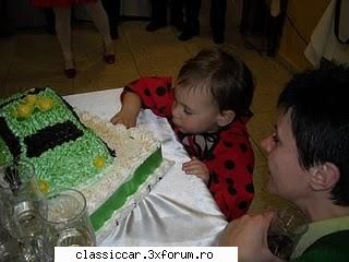Baimareni broscari. - Am avut si degustatoare de torturi,trebuia sa - Arhiva evenimente 2011