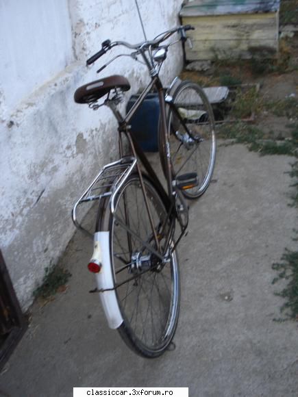 Batavus si Sparta -Olanda - stopul spate de la Car - Prezentare motociclete, motorete si biciclete de colectie