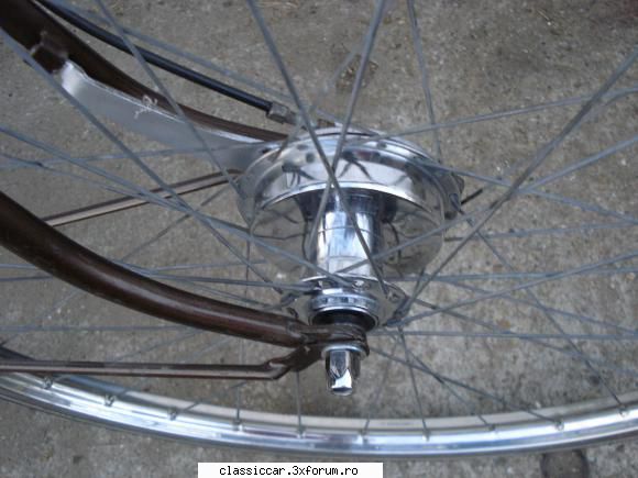 Batavus si Sparta -Olanda - detaliu butuc fat� - Prezentare motociclete, motorete si biciclete de colectie