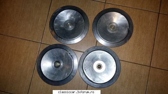 Bazar - piese diverse de vanzare - Capace roti Dacia lei - Vanzari  piese si accesorii