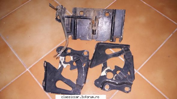 Bazar - piese diverse de vanzare - Mecanism capota fata Dacia 1100 = 40 lei - Vanzari  piese si accesorii