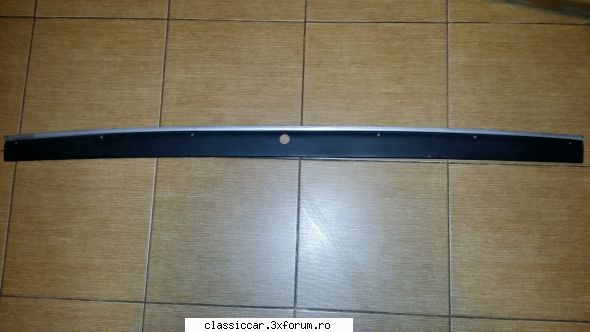 Bazar - piese diverse de vanzare - Ornament capota spate Dacia nou cu usoare - Vanzari  piese si accesorii