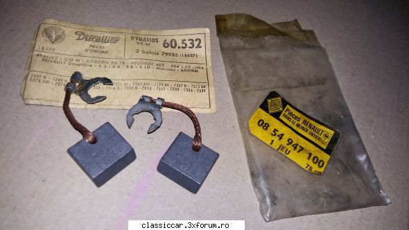 Bazar - piese diverse de vanzare - Carbuni dinam Renault Dauphine, R3, R4, R8 - Vanzari  piese si accesorii