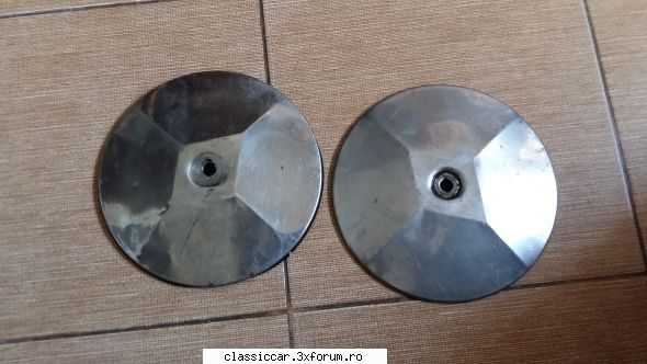 Bazar - piese diverse de vanzare - capace romb - 50lei - Vanzari  piese si accesorii