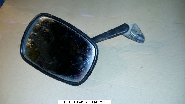 Bazar - piese diverse de vanzare - Oglinda Aro sau Dacia papuc - 40 lei - Vanzari  piese si accesorii