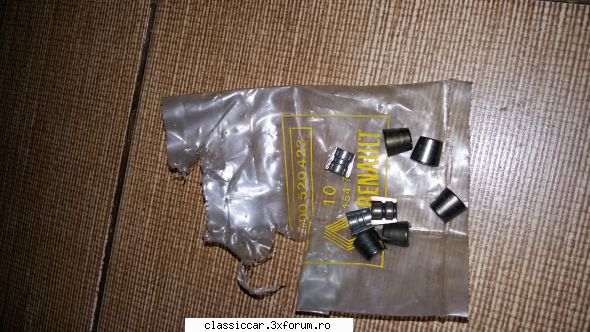 Bazar - piese diverse de vanzare - Renault 12/Dacia buc - 50 lei - Vanzari  piese si accesorii