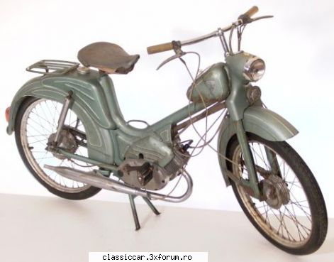 Berva Moped - 1960 - Asta e un fel de gri verzui metalizat - Reconditionari si Restaurari
