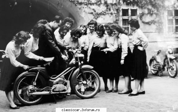 Berva Moped - 1960 - Prezentare in fata pionierilor - Reconditionari si Restaurari