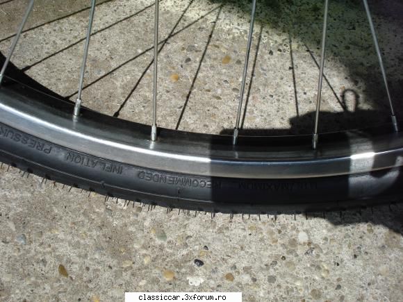 Biciclet� Ukraina 1975 - rotile cur�tate de rugin� - Prezentare motociclete, motorete si biciclete de colectie
