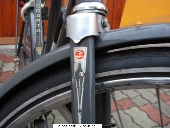 Biciclet� cu motor SACHS-SPARTA - Furca si actibil - Prezentare motociclete, motorete si biciclete de colectie