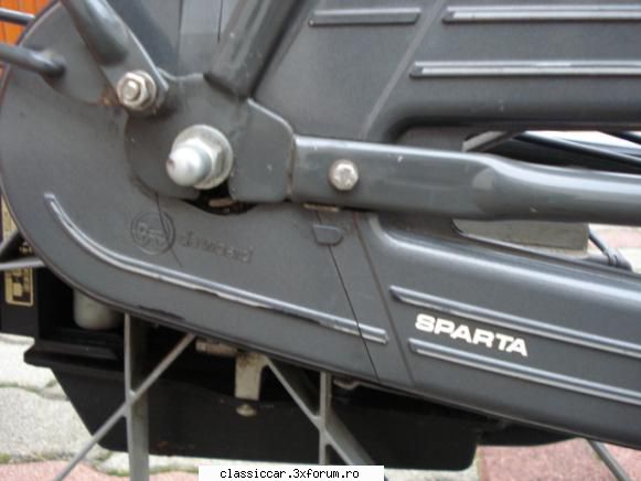Biciclet� cu motor SACHS-SPARTA - ap�r�toarea lant - Prezentare motociclete, motorete si biciclete de colectie