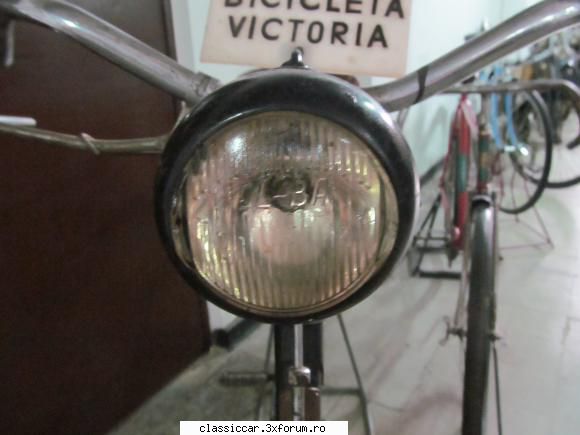 Bicicleta Victoria romaneasca - Victoria 1965 Muze - Prezentare motociclete, motorete si biciclete de colectie