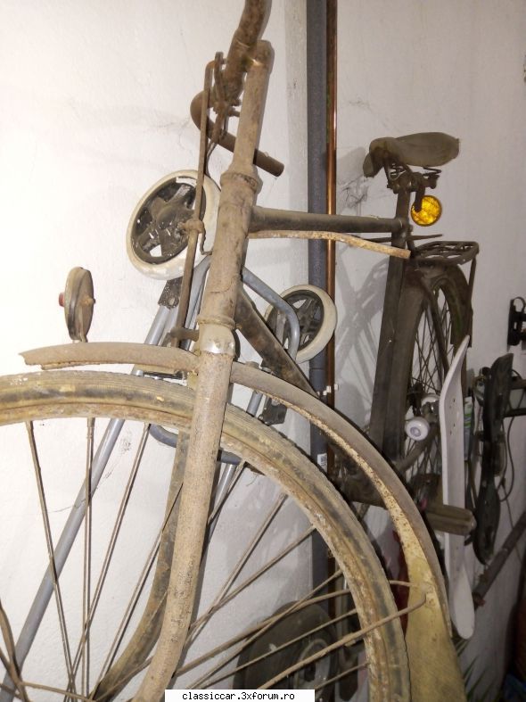 Bicicleta Victoria romaneasca - Poze cu bicicleta - Prezentare motociclete, motorete si biciclete de colectie