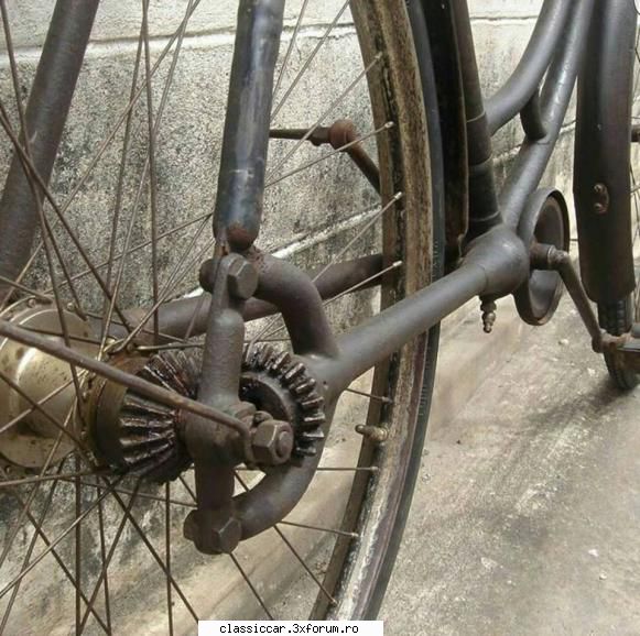 Bicicleta cu cardan - Are cineva vreo idee despre - Prezentare motociclete, motorete si biciclete de colectie