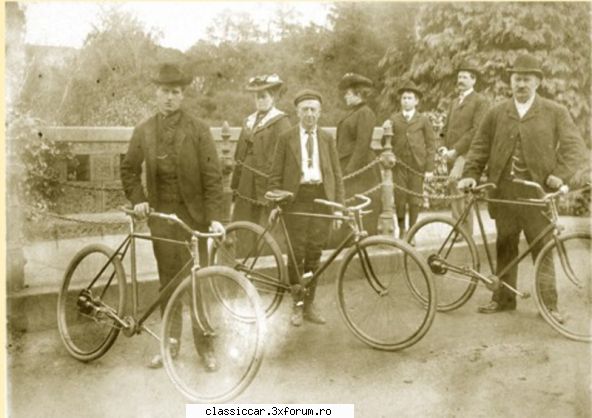 Bicicleta cu cardan - se fabrica in 1903 - Prezentare motociclete, motorete si biciclete de colectie