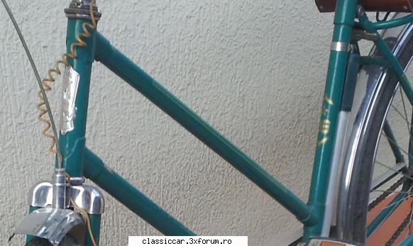 Biciclete rusesti - Si sigla de la cea de dama - Prezentare motociclete, motorete si biciclete de colectie