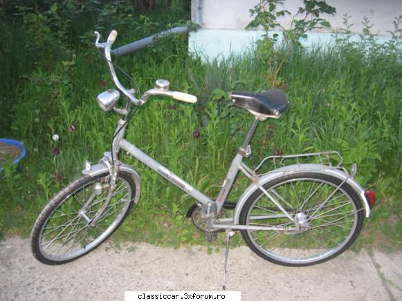 Biciclete vechi - Vazuta din partea cealalta - Prezentare motociclete, motorete si biciclete de colectie