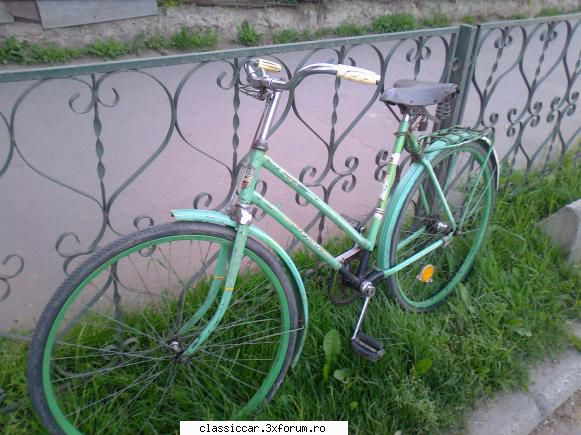 Biciclete vechi - inca nu am avut timp sa pozez - Prezentare motociclete, motorete si biciclete de colectie