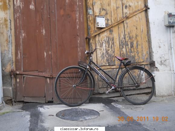 Biciclete vechi - CARPATI - Prezentare motociclete, motorete si biciclete de colectie