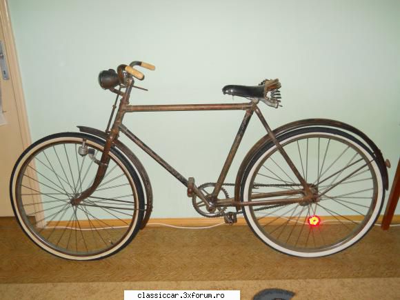 Biciclete vechi - Bicicletele unui prieten - Prezentare motociclete, motorete si biciclete de colectie