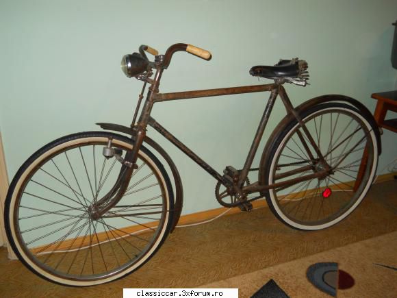 Biciclete vechi - CARPATI - Prezentare motociclete, motorete si biciclete de colectie
