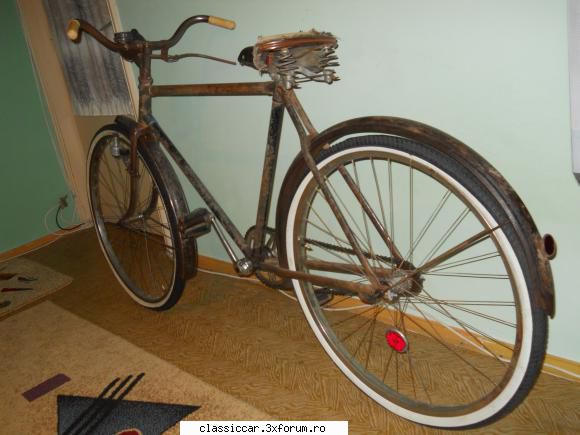 Biciclete vechi - CARPATI - Prezentare motociclete, motorete si biciclete de colectie