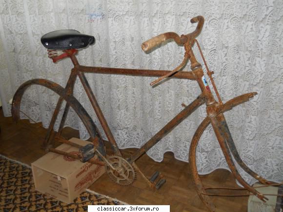 Biciclete vechi - Chupacabra incepe sa ia forma - Prezentare motociclete, motorete si biciclete de colectie