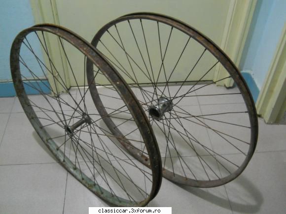 Biciclete vechi - In sfarsit ceva adevarat - Prezentare motociclete, motorete si biciclete de colectie
