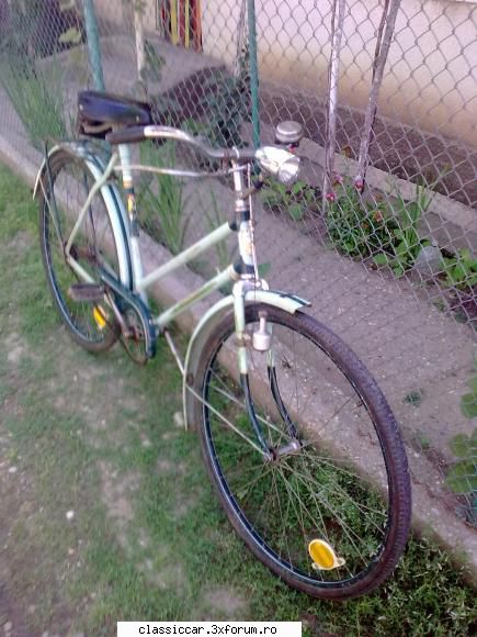 Biciclete vechi - primul tip de tohan,din anii - Prezentare motociclete, motorete si biciclete de colectie